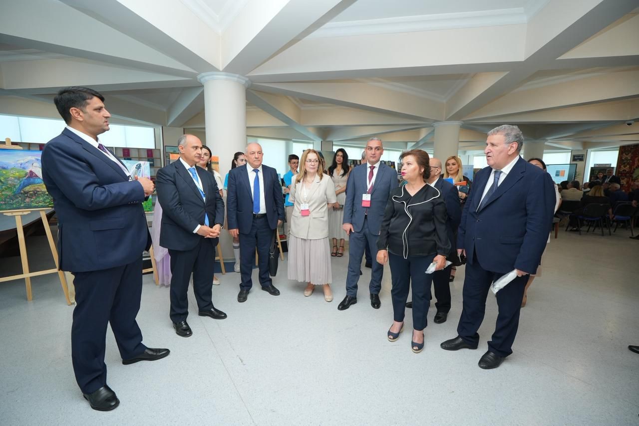 BSU nəşrlərinin NDU-da sərgisi keçirildi - FOTOLAR